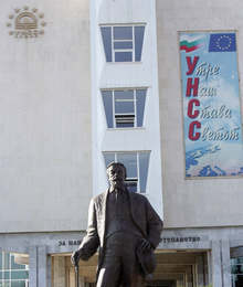 Студентите в УНСС ще могат да се настаняват в общежитията и в събота, 18 септември