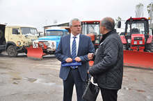 Кметът на Враца провери готовността за почистване на улиците и пътищата от сняг през зимния сезон