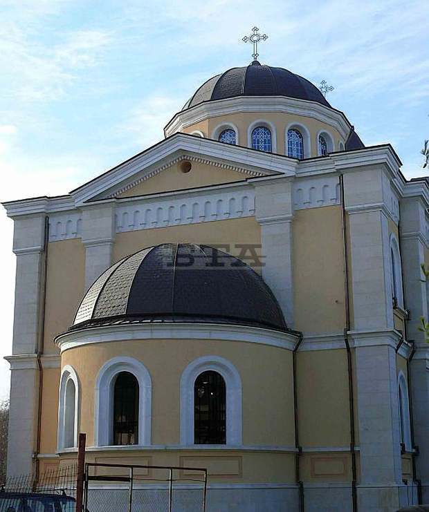 Театрален мениджър извади Богоявленския кръст в Стара Загора Театрален мениджър извади Богоявленския кръст в Стара Загора