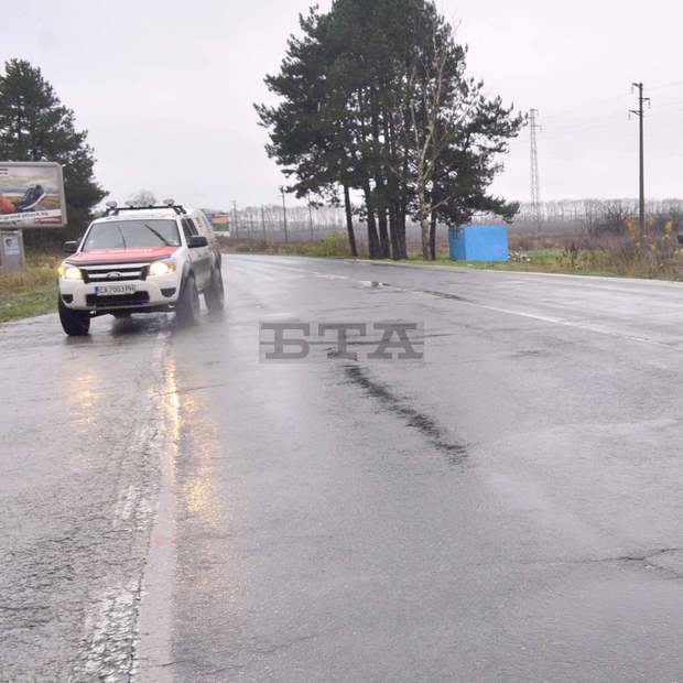 Отворен е пътят Попово-Цар Калоян в района на село Зараево Отворен е пътят Попово-Цар Калоян в района на село Зараево