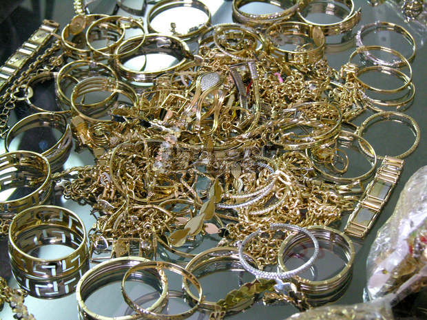 Криминалисти от Монтана разкриха въоръжен грабеж на 4,3 килограма злато от магазин в Монтана