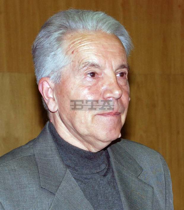 На 78-годишна възраст в Русе почина известният поет и преводач Здравко Кисьов