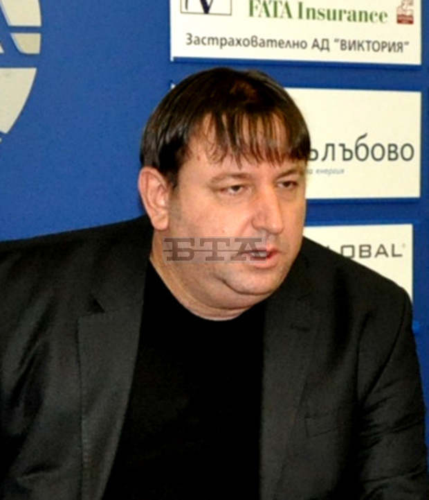 Кметът на Мъглиж получи наградата за кмет - социален партньор на СБУ за 2014 г.