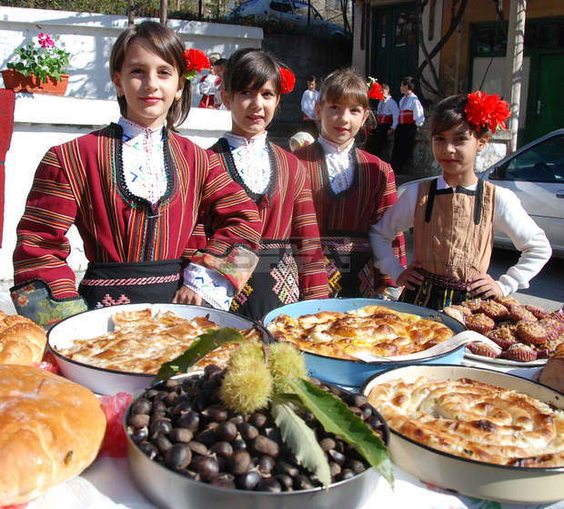 За пети път в пиринското село Брежани организираха Празник на брежанския кестен 