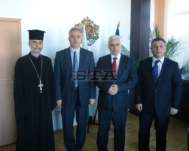 Областният управител на Разград се срещна с Главния мюфтия и духовните водачи в областта