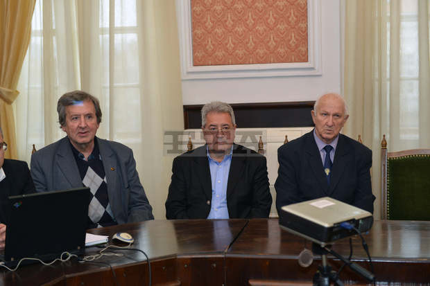 Най-голямата загуба от 25-годишния преход е емигрирането на 1 650 000 българи, каза в Сливен историкът Георги Марков