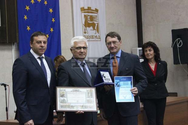 В Благоевград наградиха победителите в конкурса в памет на Джовани Фалконе