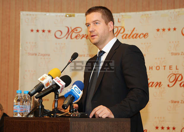 Продължаваме работа с още по-висок темп,  заяви кметът на Стара Загора Живко Тодоров  по време на годишния си отчет