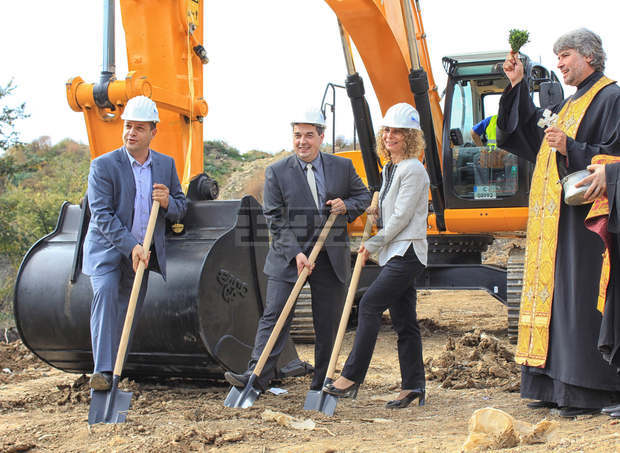 Започна строителството на регионалното депо за твърди битови отпадъци край Велико Търново