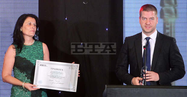 Кметът на Община Стара Загора Живко Тодоров спечели приза "Поддържане и развитие на спорта" в конкурса "Кмет на годината"