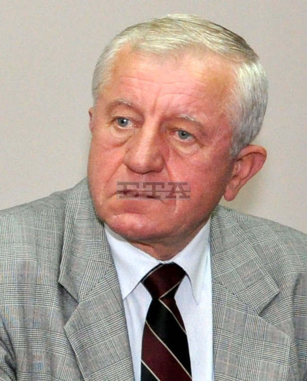 Генерал Михов смята, че реформите в МВР изостават с години Генерал Михов смята, че реформите в МВР изостават с години