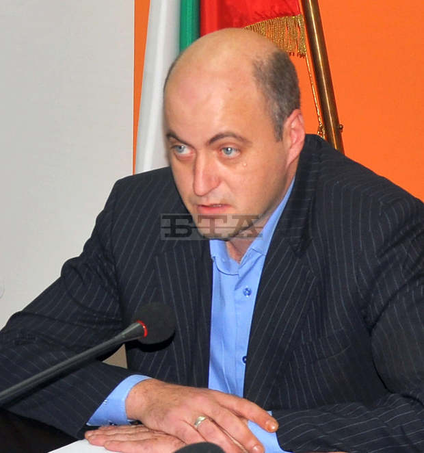 Областният управител на Видин Момчил Станков ще дискутира развитието на областта със свои предшественици Областният управител на Видин Момчил Станков ще дискутира развитието на областта със свои предшественици