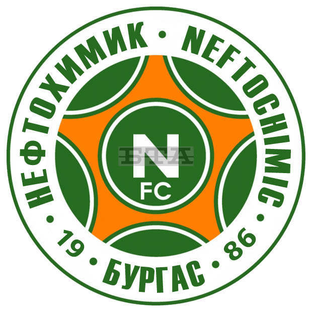 Бургаски футболен клуб осигури подаръци за Коледа на пострадалия петокласник в Дебелт Бургаски футболен клуб осигури подаръци за Коледа на пострадалия петокласник в Дебелт
