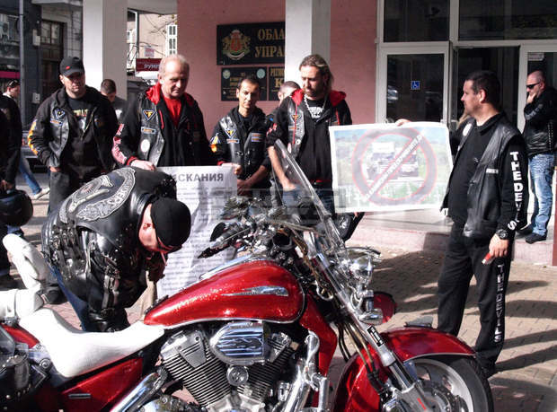 Шуменски мотоклубове организират  благотворителни концерти  за незряща жена