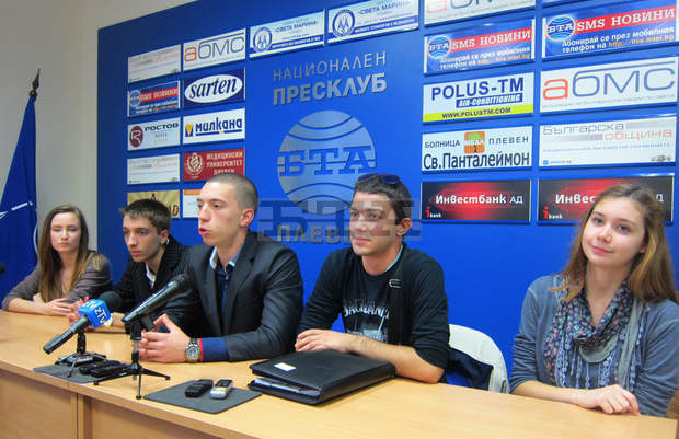 Младежкият форум в Плевен организира поредица от благотворителни инициативи 