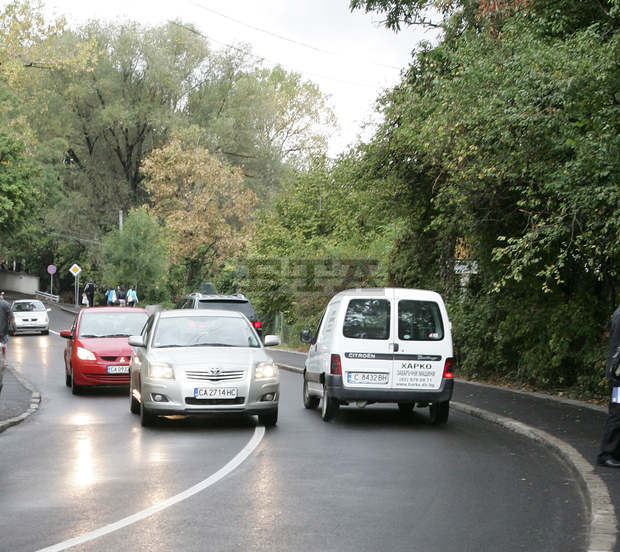 Движението за Смолян през Асеновград по стария маршрут вече е отворено Движението за Смолян през Асеновград по стария маршрут вече е отворено