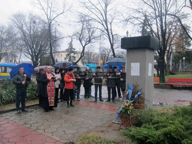 Членове и симпатизанти на РБ в Плевен почетоха паметта на жертвите от тоталитарния режим с панихида