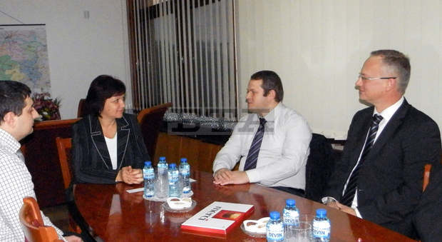 В Плевен новият завод за автомобилни кабели ще заработи през 2015 година