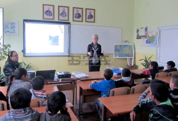 В Пернишка област има 29 225 позвънявания на тел.112 за десет месеца