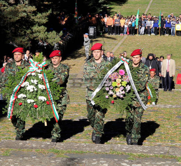 Полк. Владимир Серафимов е потомък на Левски