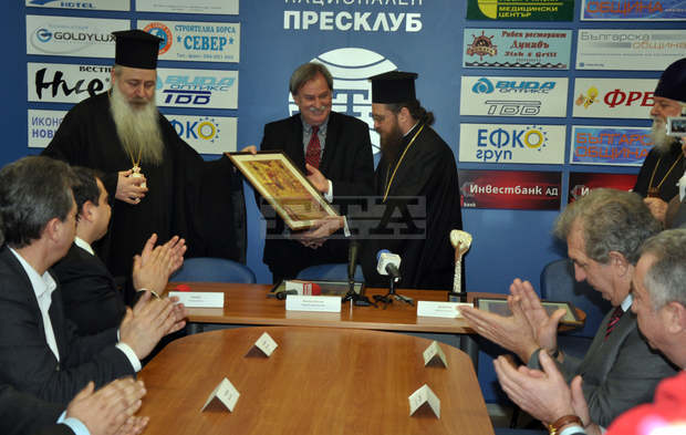 Величкият епископ Сионий благодари на БТАза популяризирането на Троянския дамаскин и Троянската Света обител