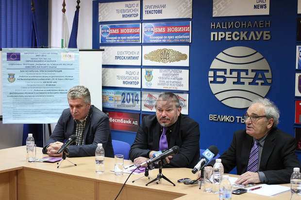 Нова електронна платформа за дистанционно обучение е въведена във Великотърновския университет Нова електронна платформа за дистанционно обучение е въведена във Великотърновския университет