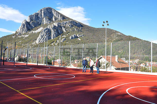 Кметът на Враца Николай Иванов провери изпълнението на  дейностите по строителната програма в града