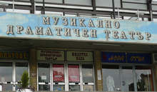 Четирима млади актьори ще дебютират на великотърновска сцена в спектакъла "На изток от Рая" по романа на Джон Стайнбек