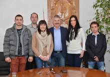 Млади висшисти от Монтана започнаха  работа в местната  община