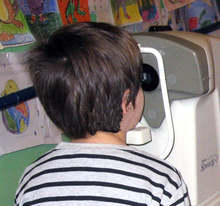 Безплатни очни прегледи по проект"Направи добро" са извършени на над 400 деца от община Гоце Делчев