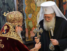 Патриарх Неофит пожела на Сливенския митрополит  дълголетие и все така ревностно служене  на Бога 
