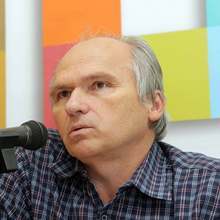 Демократичният съюз на българите в Босилеград е внесъл писмо до министъра на вътрешните работи Младен Маринов във връзка с неиздаване на шофьорски книжки