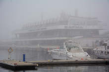 Пристанище "Варна" е затворено заради мъгла