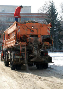 Община Асеновград има достатъчно сол, пясък и средства за зимната поддръжка на пътищата