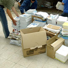 Ученици в Добрич ще подготвят авторски книги от рециклирана хартия