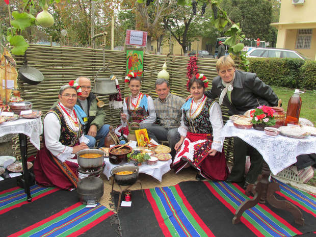 За трета поредна година в силистренското село Сребърна се провежда кулинарен фестивал 