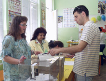 Близо 37 000 души са гласувалидо 13.00 часа в област Шумен