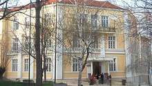 В Ловеч отбелязаха 68-годишнина от откриването на първата езикова гимназия в България