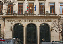 Съдебните центрове по медиация могат да решават брачни, облигационни и други спорове