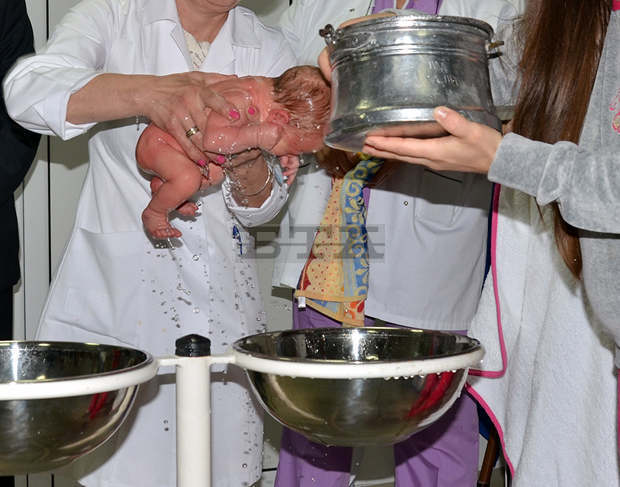 Възстановки на обичаи, изложби на плетива и храни организират читалищата за Бабинден в Търговищко