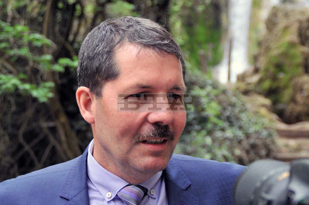 Пещерата "Стълбица" да стане общинска собственост е поискал кметът на Летница