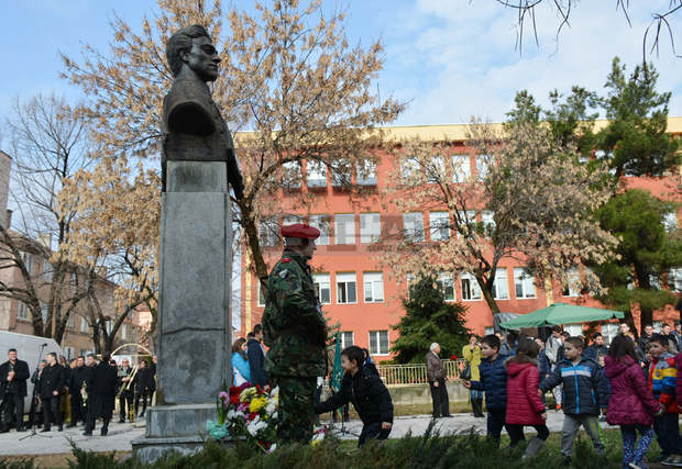 Благоевград почита паметта на Васил Левски