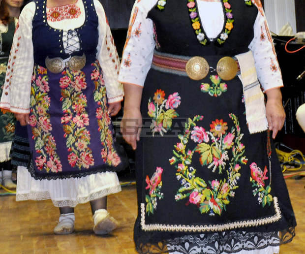 Състави от Североизточна България събра в Търговище фестивалът "Люлека ми замириса"