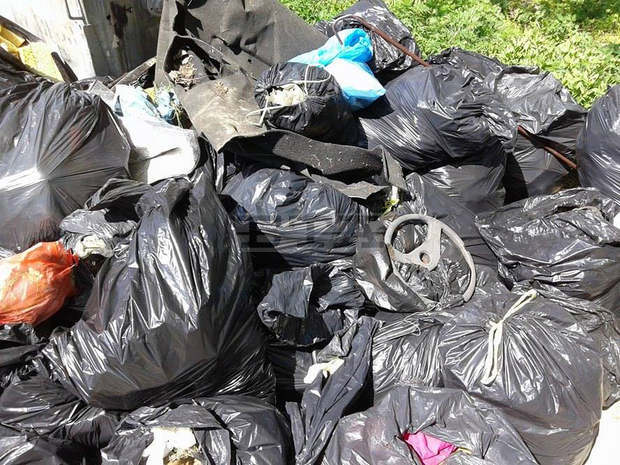 Почистени са над 41 тона отпадъци от професионалната гимназия по текстил в Пловдив Почистени са над 41 тона отпадъци от професионалната гимназия по текстил в Пловдив