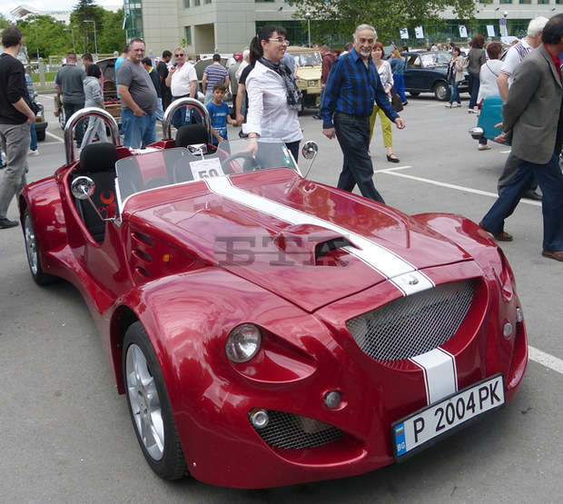 Парад събра повече от 100 ретро возила в Русе