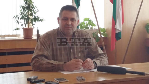 Писателят Иван Джебаров е новият носител на отличието на община Разград "Златен Пегас" Писателят Иван Джебаров е новият носител на отличието на община Разград "Златен Пегас"