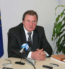 От ГЕРБ - Шумен призовават в декларация бившият областен управител Валентин Александров  да се откаже от мястото си в местния Общински съвет