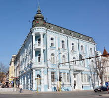 Отличие, получено от най-стария действащ военен кораб, е представено в изложба във Варна