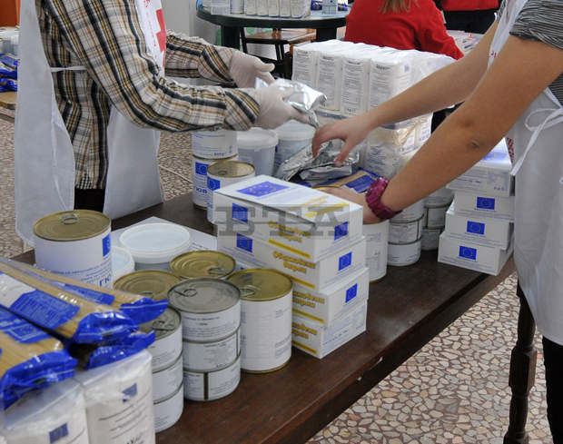 Една трета от имащите право в Ямболска област не са получили продуктите от Фонда за европейско подпомагане Една трета от имащите право в Ямболска област не са получили продуктите от Фонда за европейско подпомагане