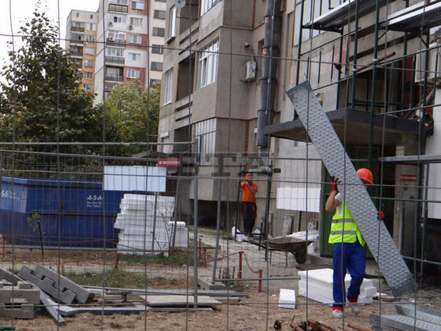 В Ямболска област са санирани 35 жилищни сгради по Националната програма за енергийна ефективност В Ямболска област са санирани 35 жилищни сгради по Националната програма за енергийна ефективност